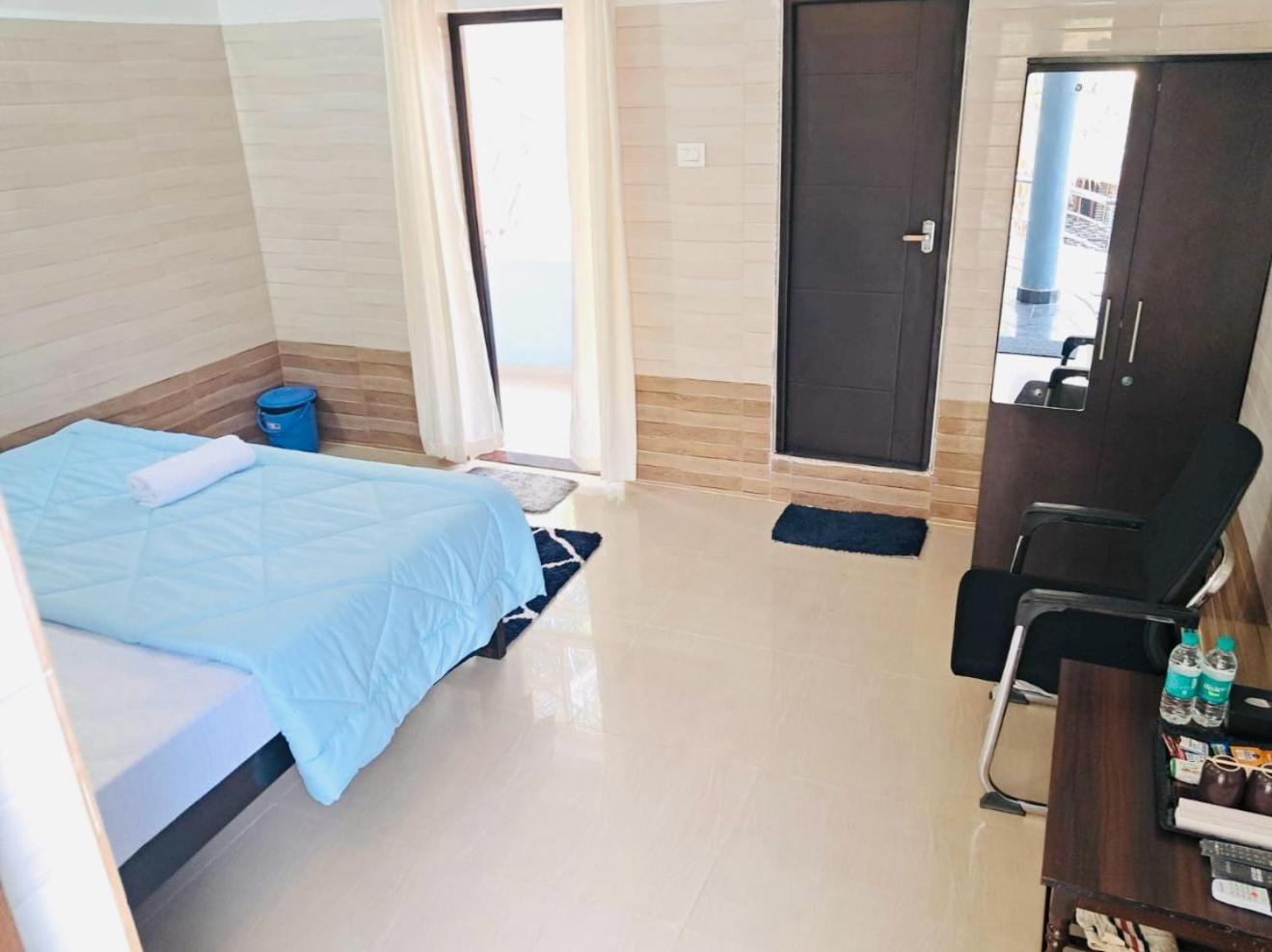 Canara Vibes Mavalli Exterior photo